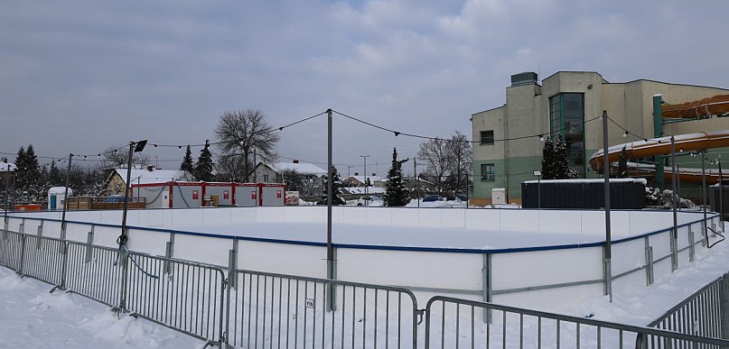 Afera wokół lodowiska w Mławie