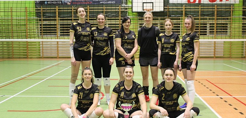 Młodziczki Zawkrza się cieszą. Power Spike znowu górą