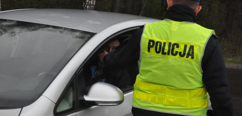 Ile państwo zarabia na mandatach