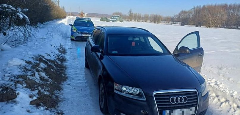 Mława. Pościg za kierowcą audi