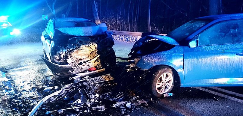 Toyota zjechała na przeciwległy pas