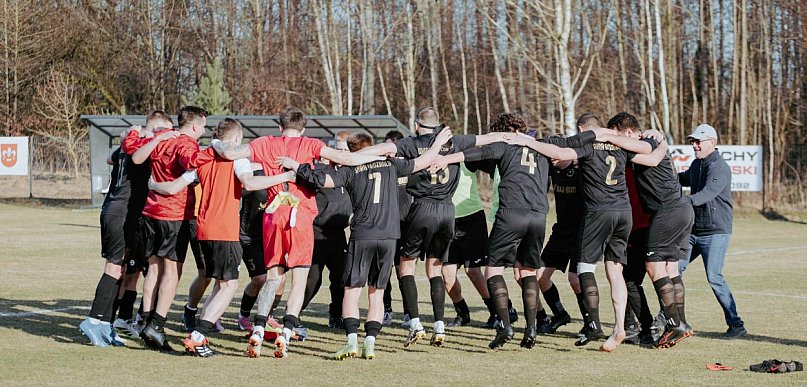 Lepsza Wkra z Radzanowa. Krupa trafia w derbach