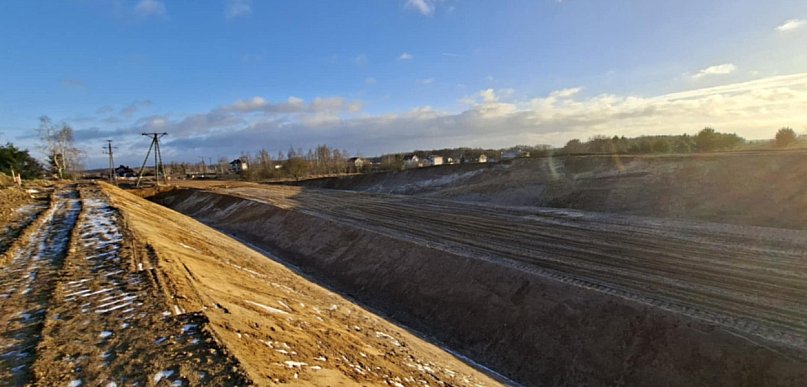 Mława. Materiał z budowy obwodnicy utwardzi lokalne drogi