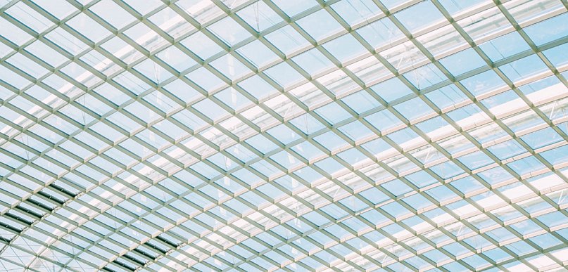 Poliwęglan lity – z czego wynika jego popularność?