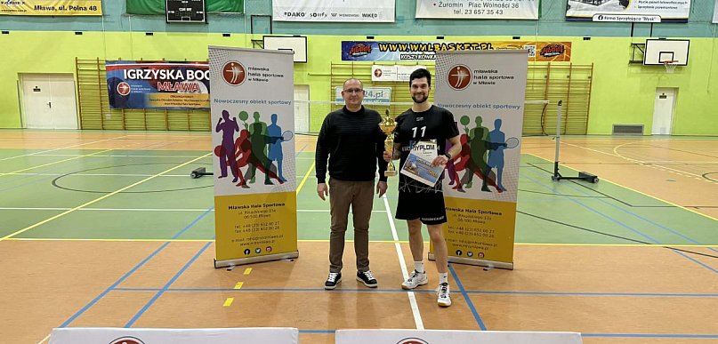 Podwójny triumf Magnusa. Raz solo, raz z ojcem