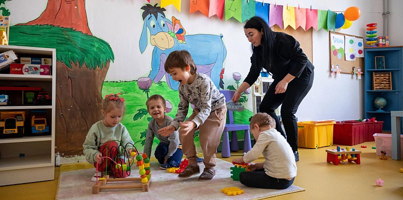 Bezpłatny telefon wsparcia dla nauczycieli - 213986