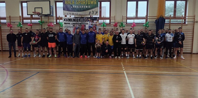 Pamięć wiecznie trwa. Dwunasty memoriał pod siatką - 214368