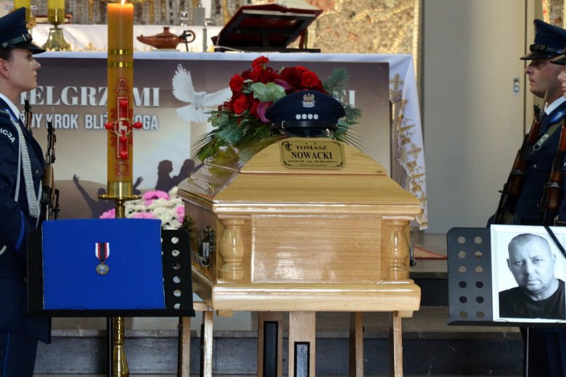 Pożegnanie mławskiego policjanta