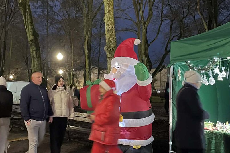 Mikołajki w mławskim parku fotorelacja