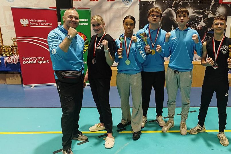 Mocne uderzenie w Luzinie. Trzy złota kick-bokserów