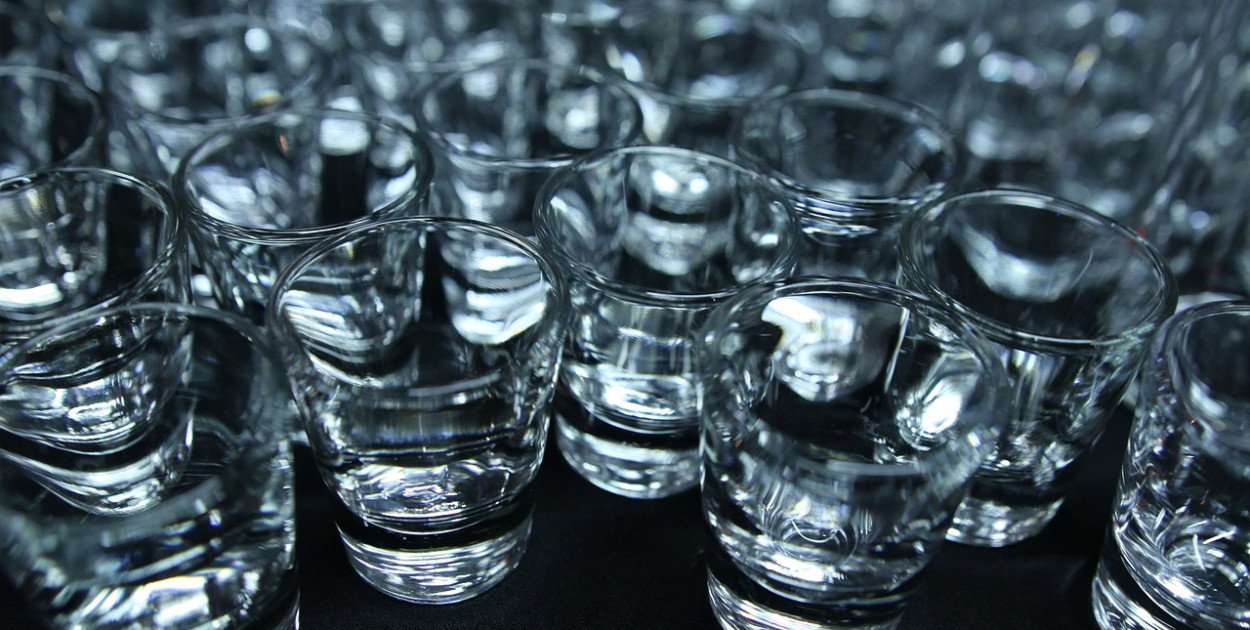 Alkohol łatwiejszy do zdobycia niż leki? Polacy mówią wprost: dość!