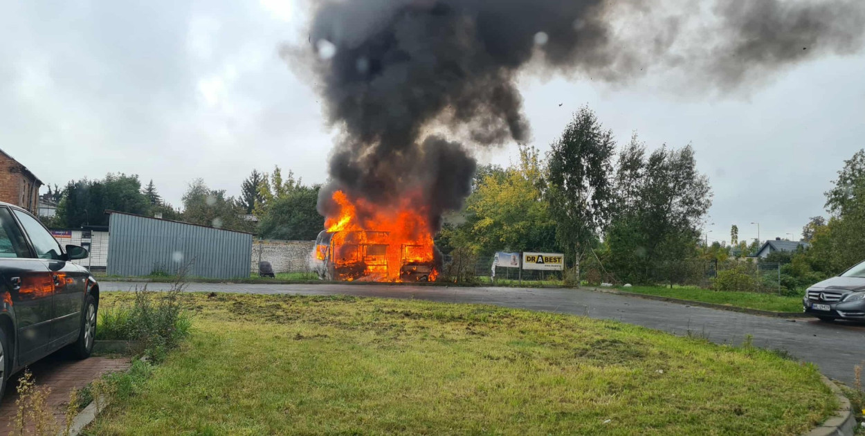 Niezwykły pożar w Mławie – Zobacz, co płonęło na Wólce!