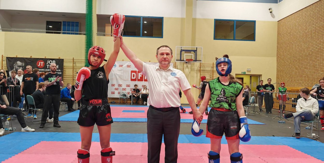 Złote występy kickobokserów. Debiutanci też obecni