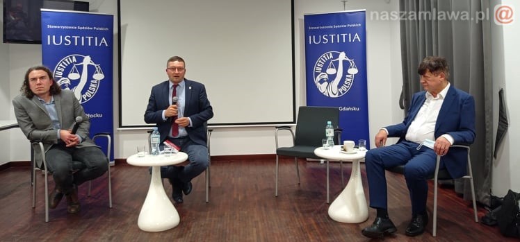 Sędziowie Juszczyszyn i Rudnicki mówili o prawie