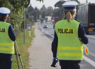 policjantki kontrolujące prędkość