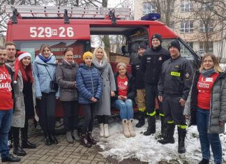 Ochotnicy ze Szreńska, którzy wsparli Szlachetną paczkę.