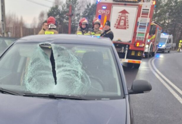 auto uszkodzone bryla lodu